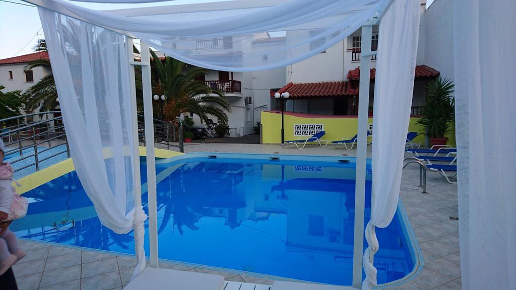 Hotel Mando Marathókampos Extérieur photo