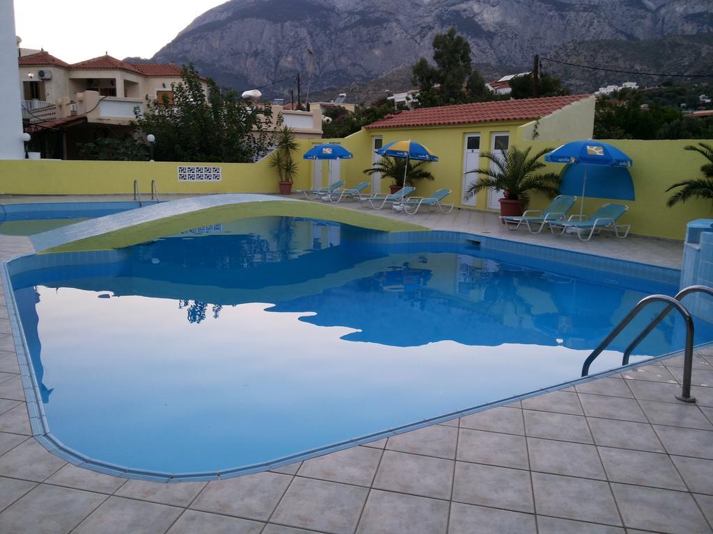 Hotel Mando Marathókampos Extérieur photo